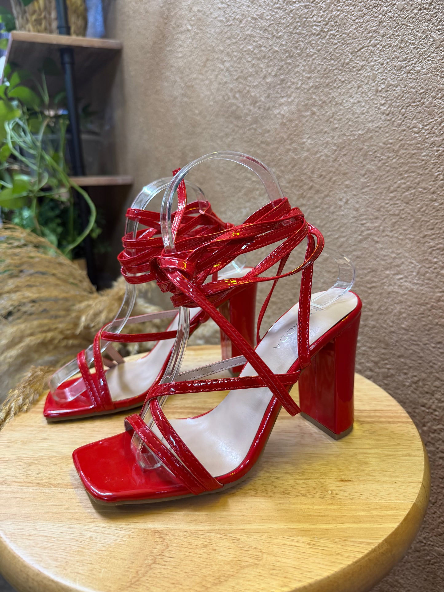 Dakota Heels - Red
