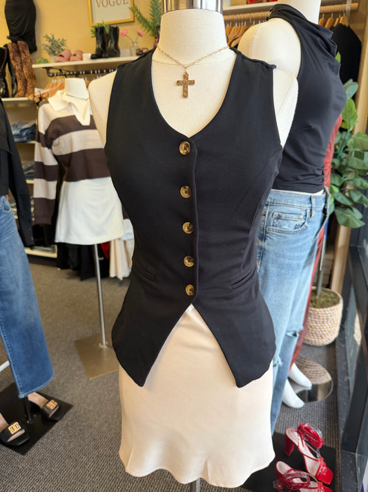 Ximena Vest